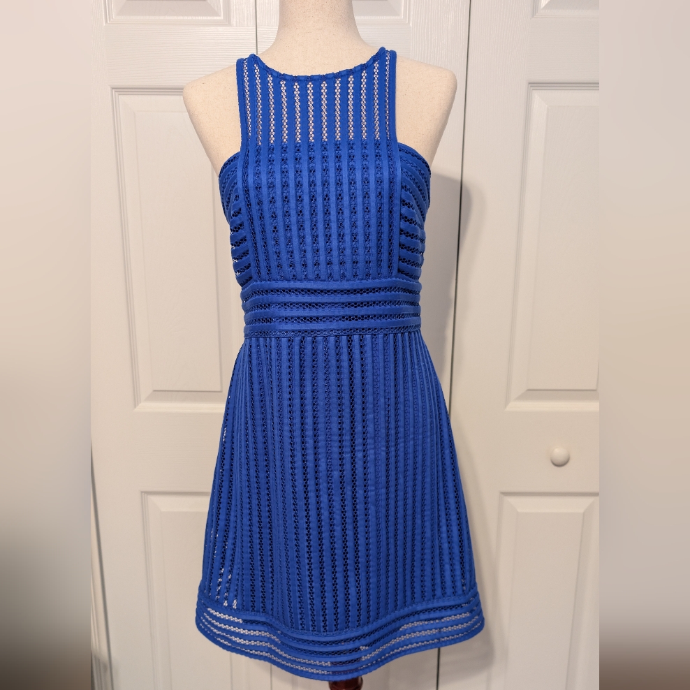 Nwt Lilly Pulitzer Women's M Rae Shift Brilliant Blue Crochet Knit Stripe Dress